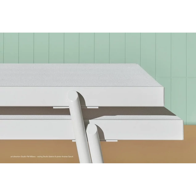 Napozóágy – PE Rail