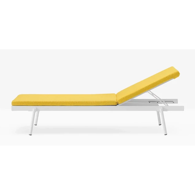 Napozóágy – PE Rail